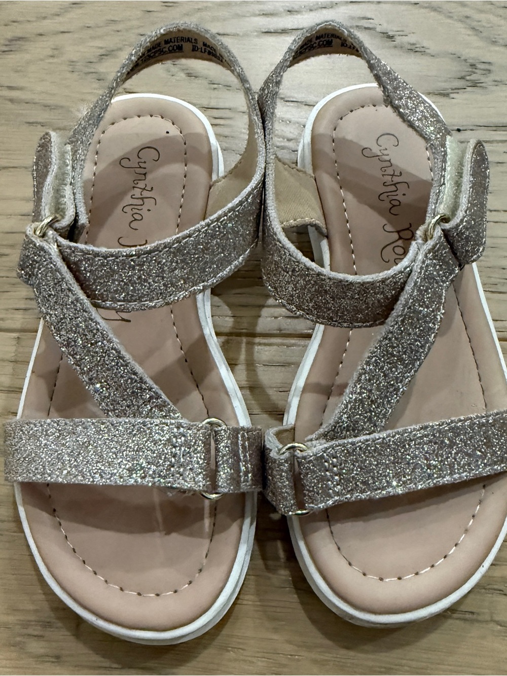 Cynthia Rowley | Girls Sparkle Strap Sandals - Gold
